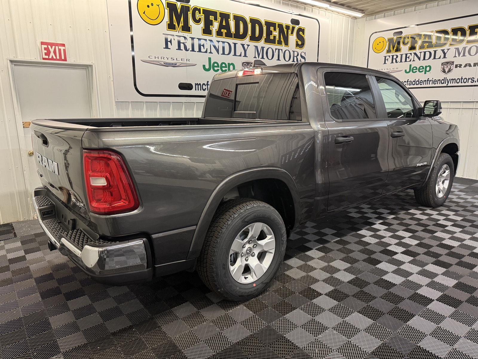2025 Ram 1500 Big Horn Lone Star photo 2