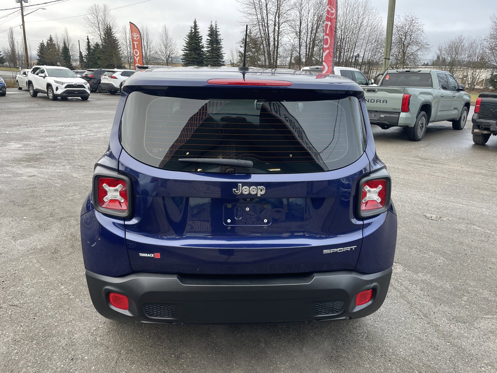 2016 Jeep Renegade Sport photo 4