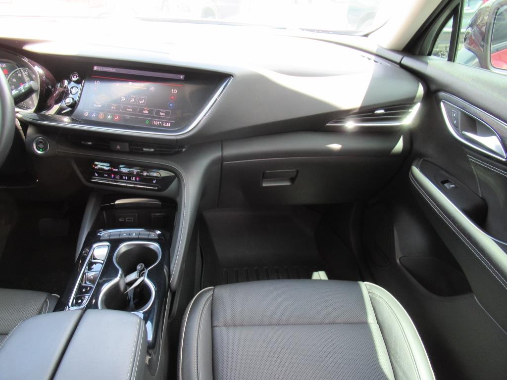 2021 Buick Envision Essence photo 12