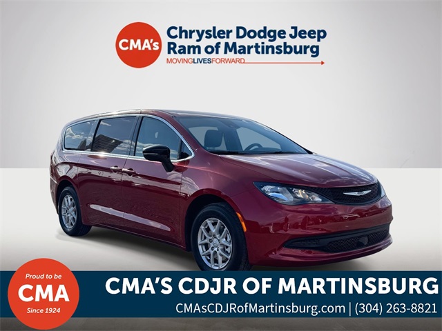 2026 Chrysler Voyager LX's photo