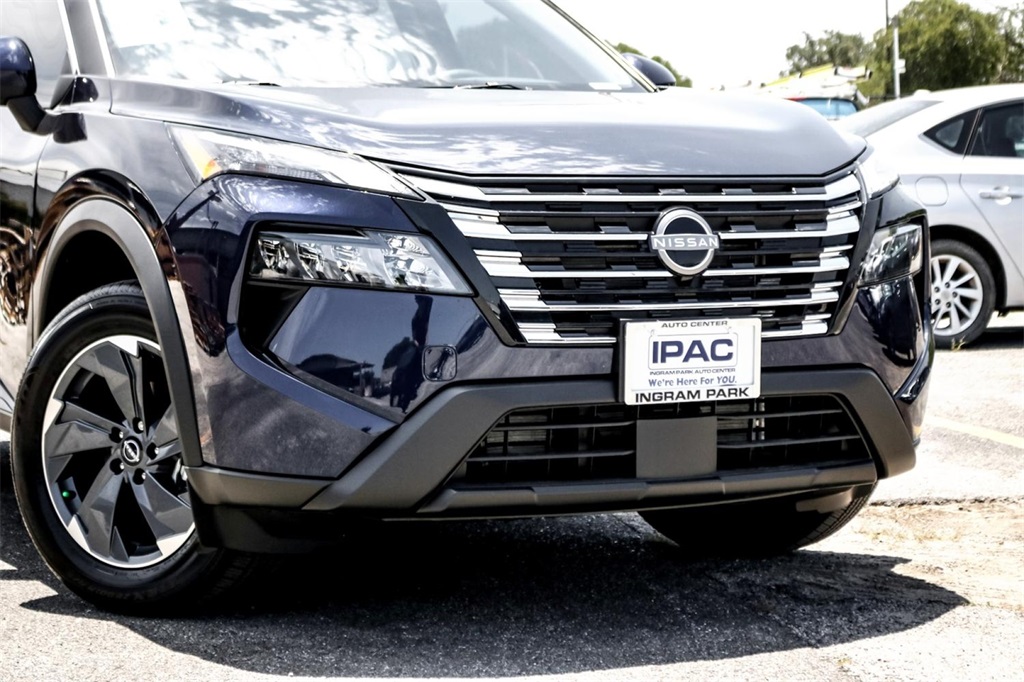2025 Nissan Rogue SV photo 3