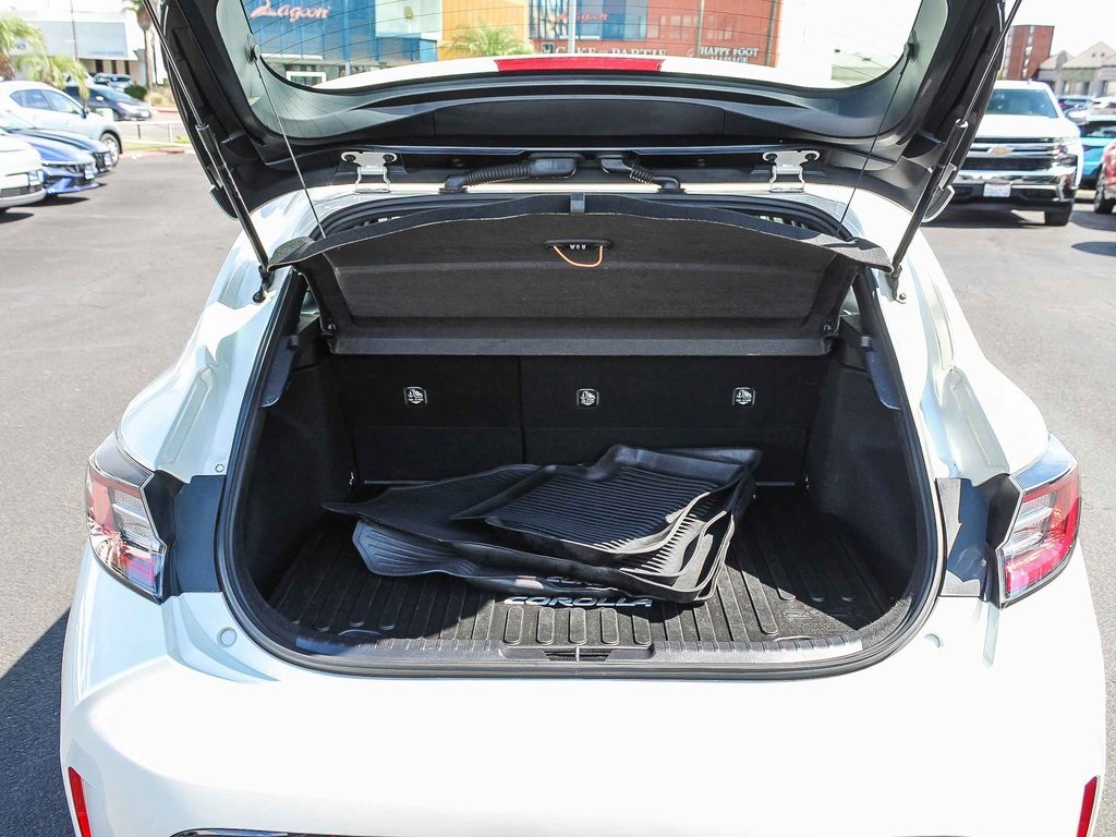 2020 Toyota Corolla XSE photo 24