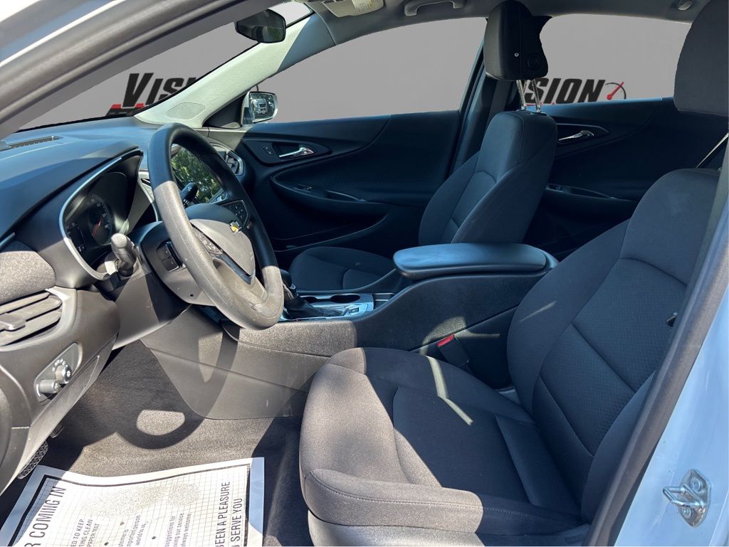 2023 Chevrolet Malibu LS photo 24
