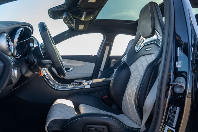 2018 Mercedes Benz C AMG 63 S photo 11