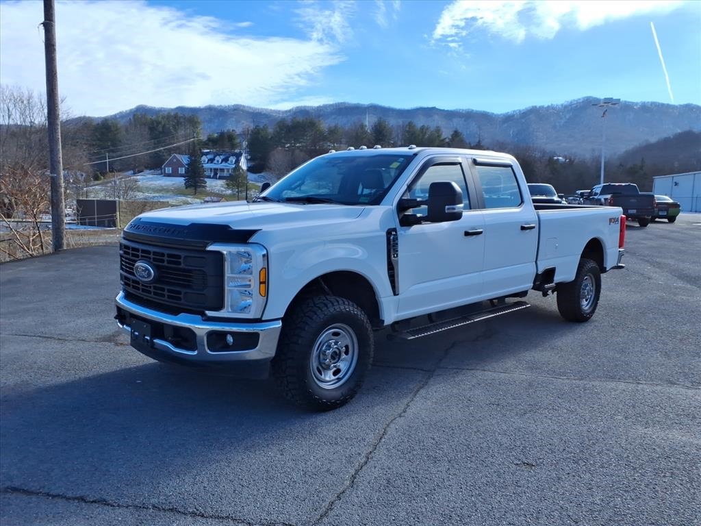 2024 Ford F-250 Super Duty XL's photo