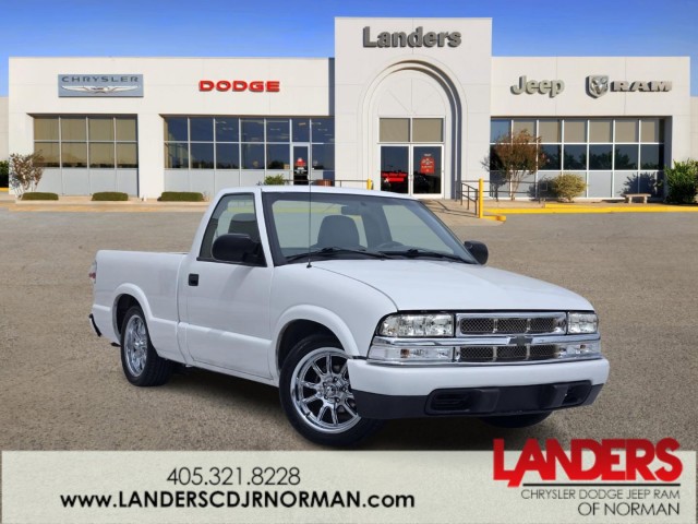 2003 Chevrolet S-10 Base