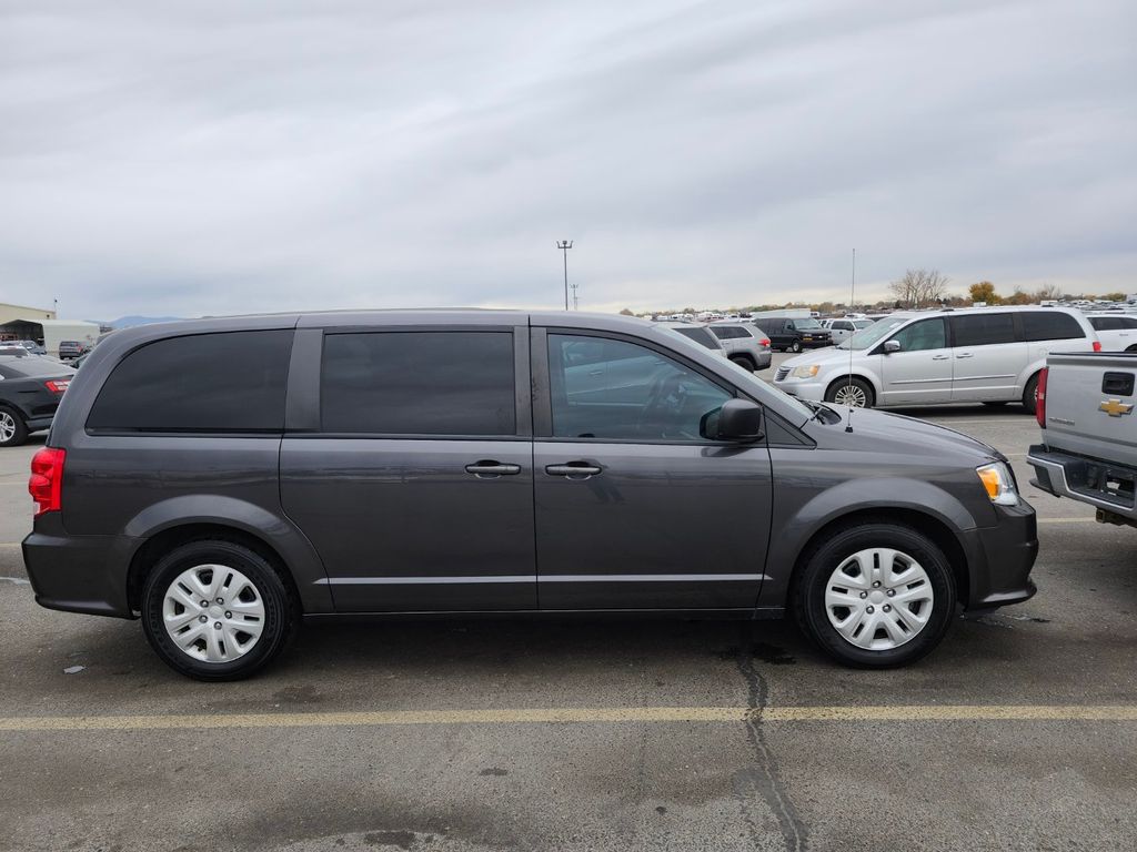 2018 Dodge Grand Caravan SE photo 4