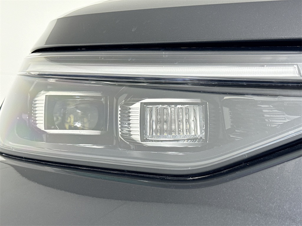 2025 Volkswagen Tiguan SE photo 20