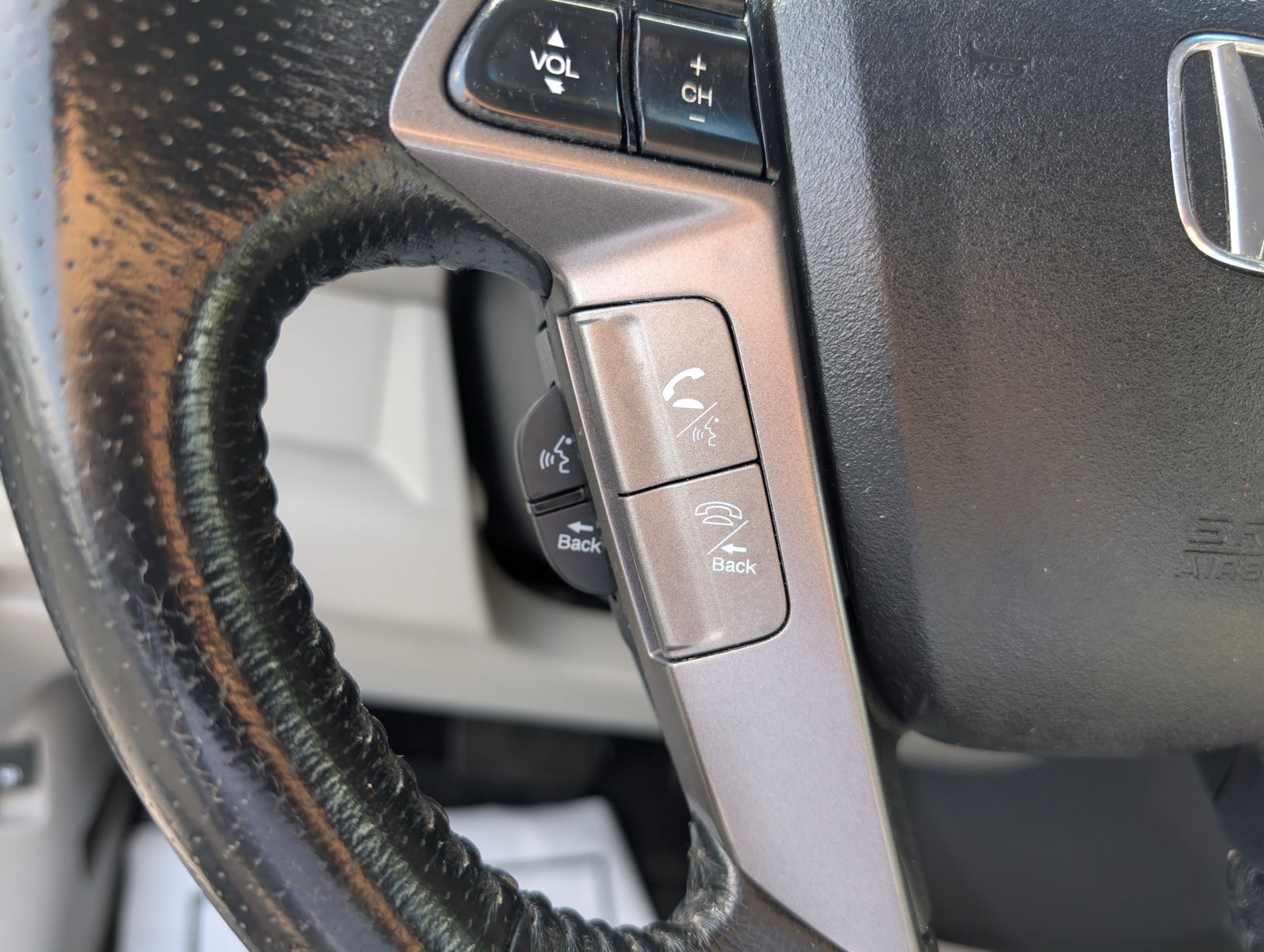 2011 Honda Pilot Touring photo 21