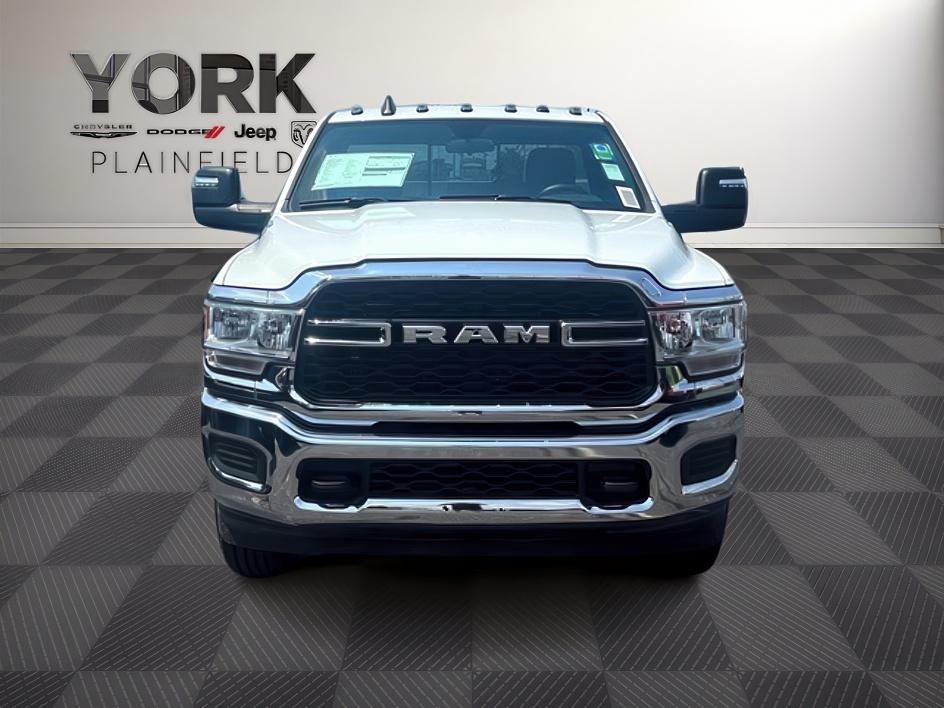 2024 Ram 3500 Tradesman photo 3