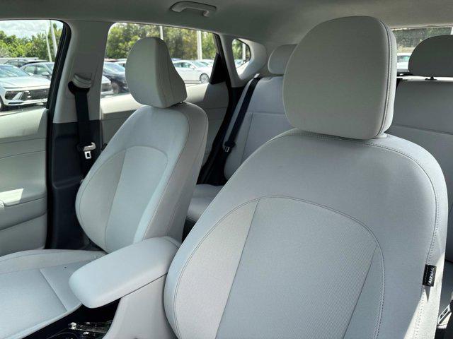 2026 Hyundai Kona SE photo 10