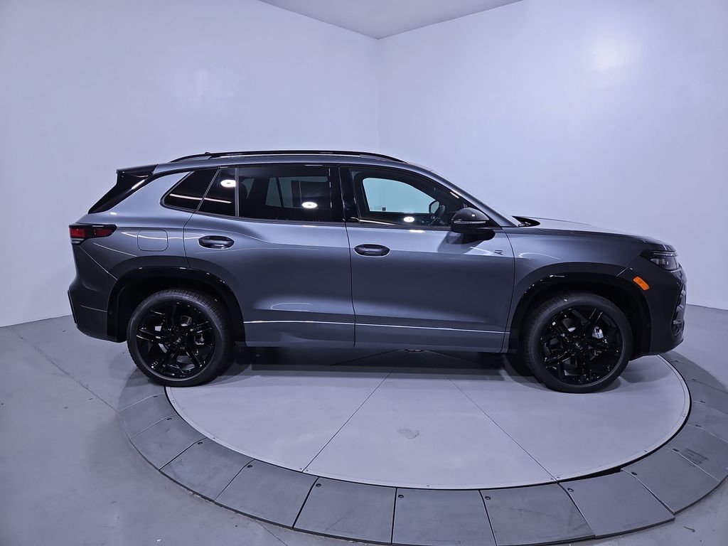 2025 Volkswagen Tiguan SE R-Line Black photo 2