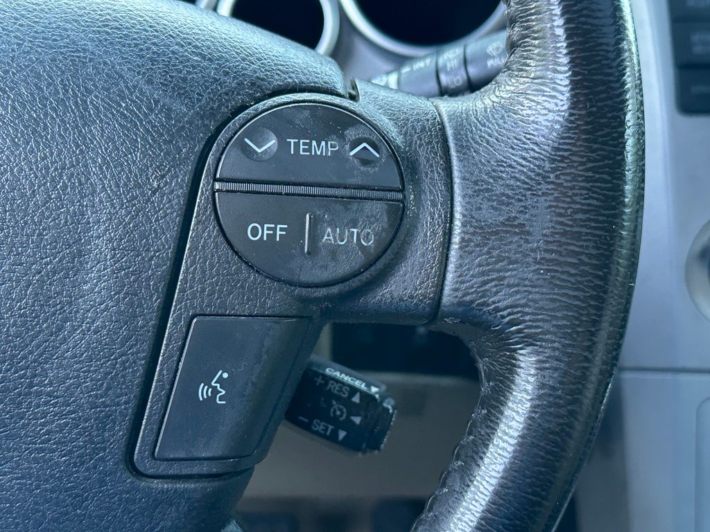 2008 Toyota Sequoia Limited photo 17