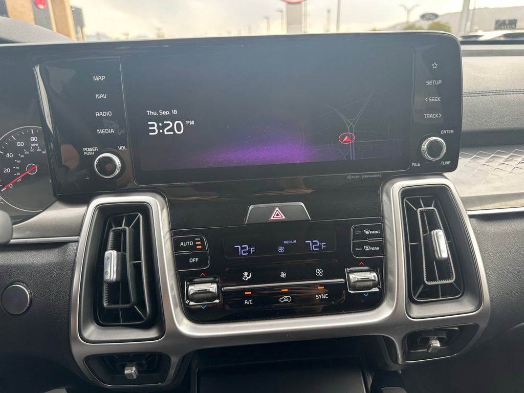2023 Kia Sorento S photo 10