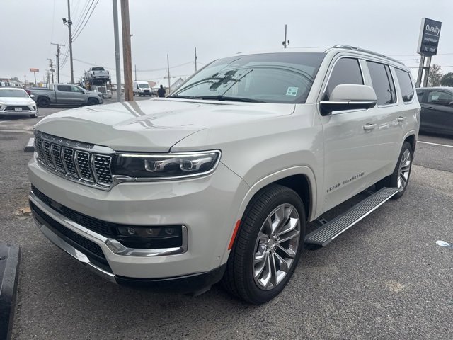 2022 Jeep Grand Wagoneer Series II's photo