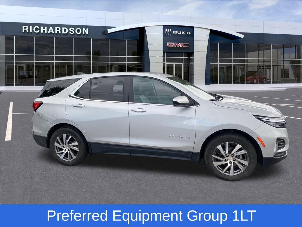 2022 Chevrolet Equinox LT photo 4