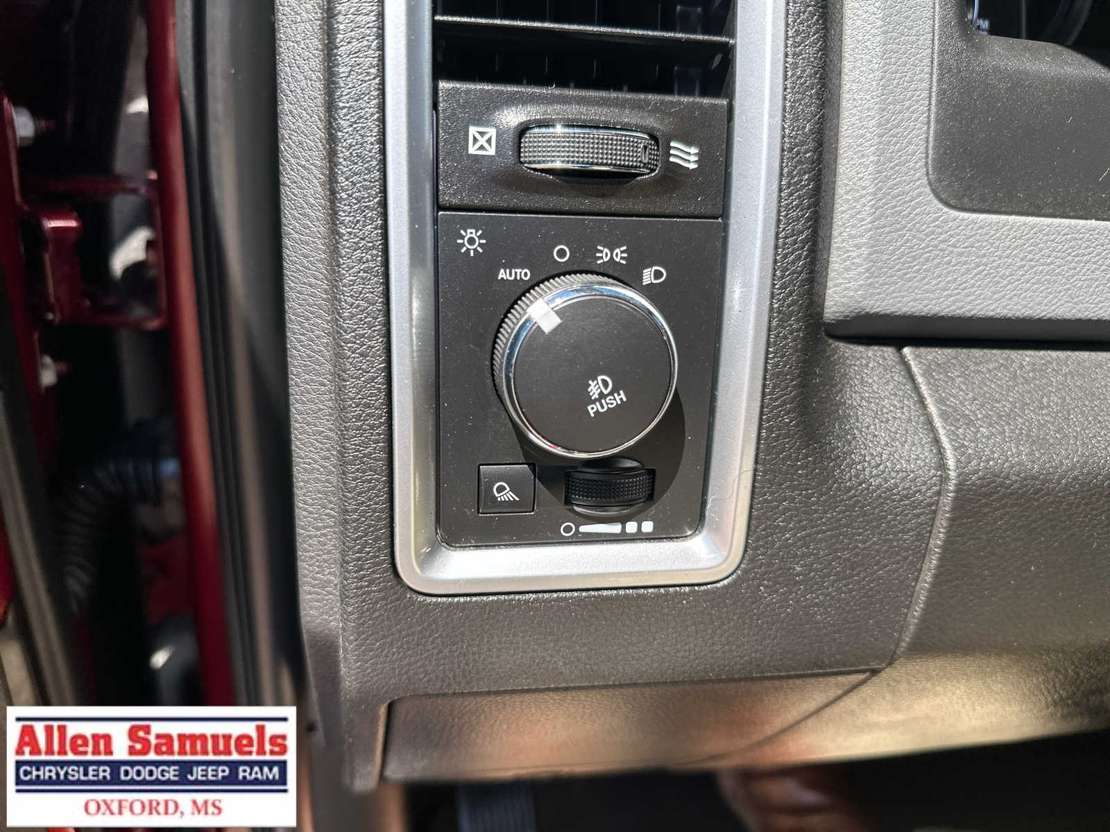 2019 Ram 1500 Classic Big Horn photo 33