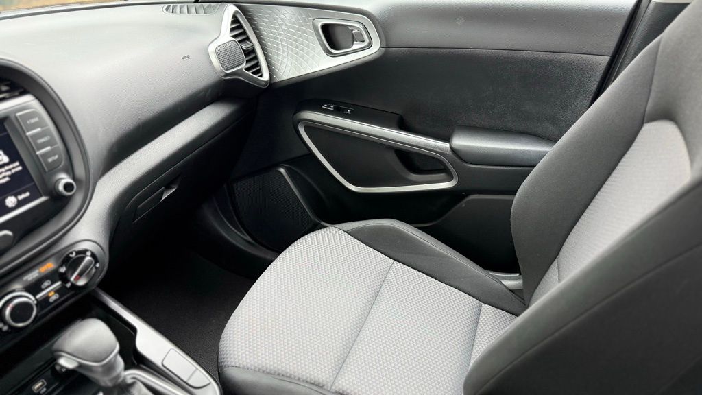 2024 Kia Soul LX photo 20