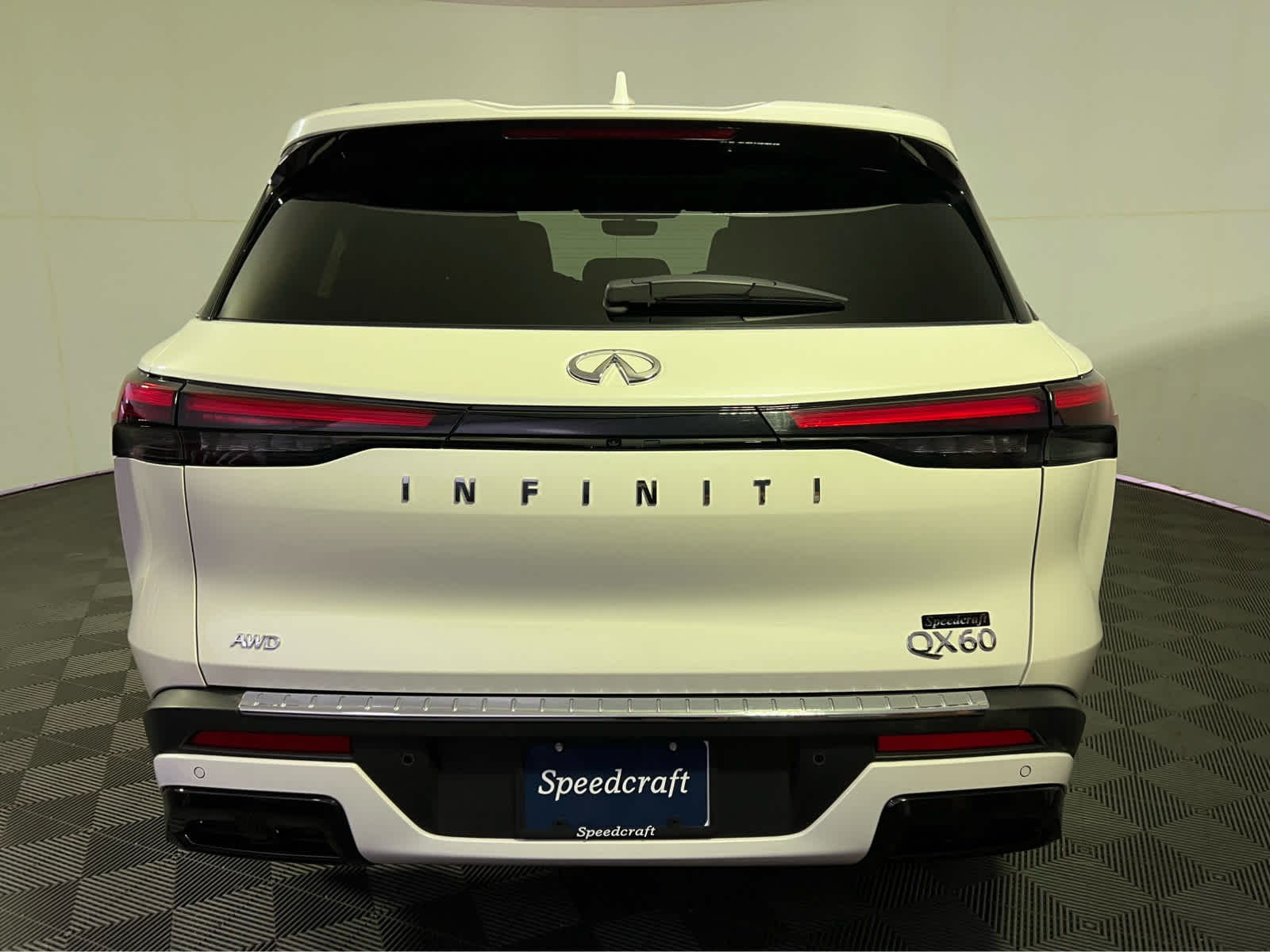 2023 Infiniti QX60 Luxe AWD photo 3