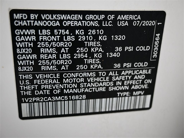 2021 Volkswagen Atlas V6 SE Technology R-Line photo 2