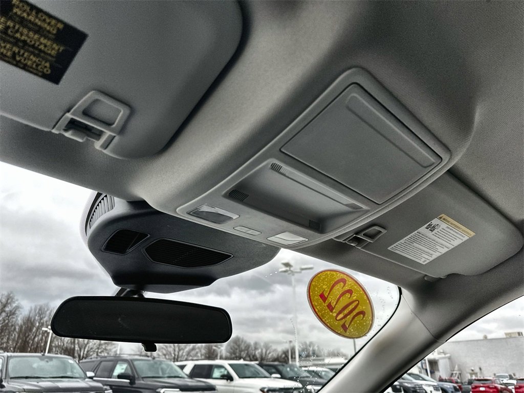2022 Ford Escape SE photo 24