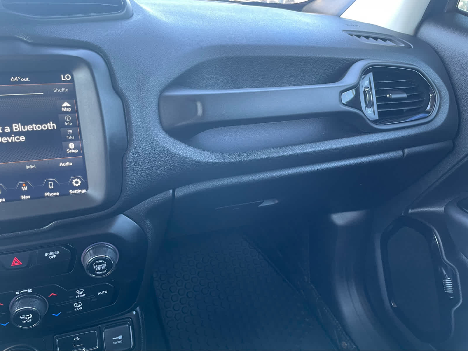 2020 Jeep Renegade Altitude photo 24
