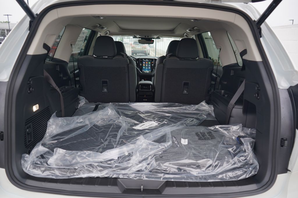 2025 Subaru Ascent Onyx Edition photo 12