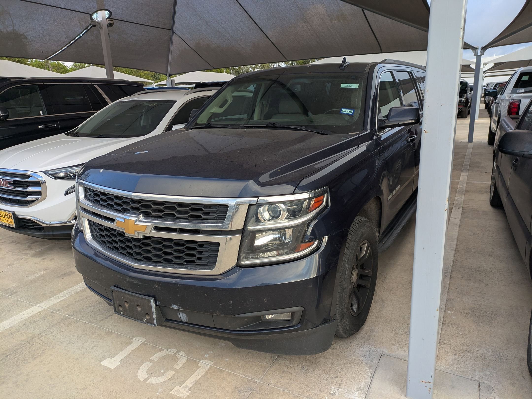 2017 Chevrolet Suburban LT photo 2
