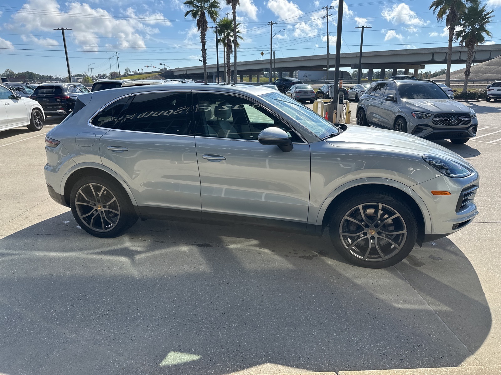 2021 Porsche Cayenne S photo 4