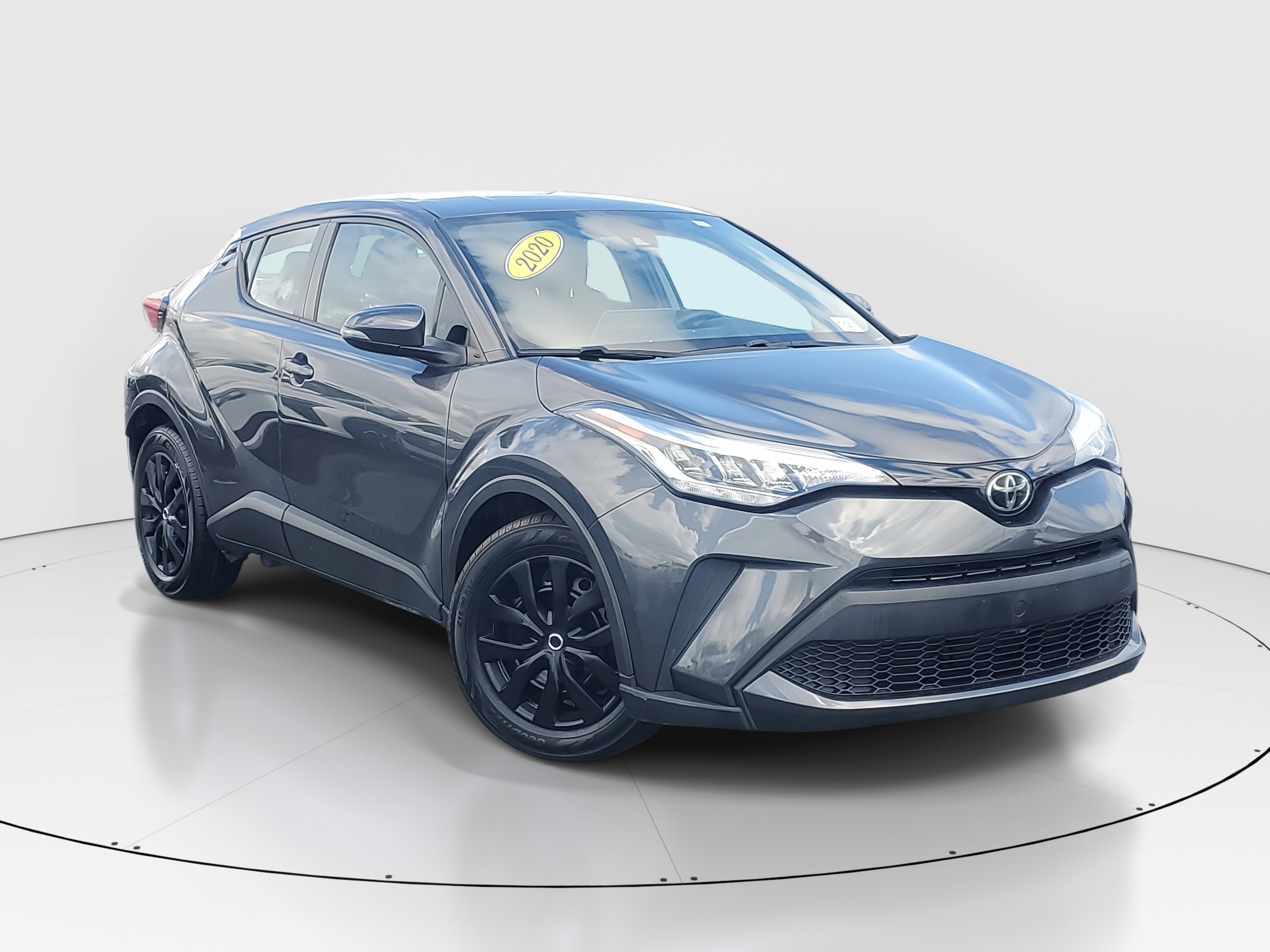 2020 Toyota C-HR LE photo 2