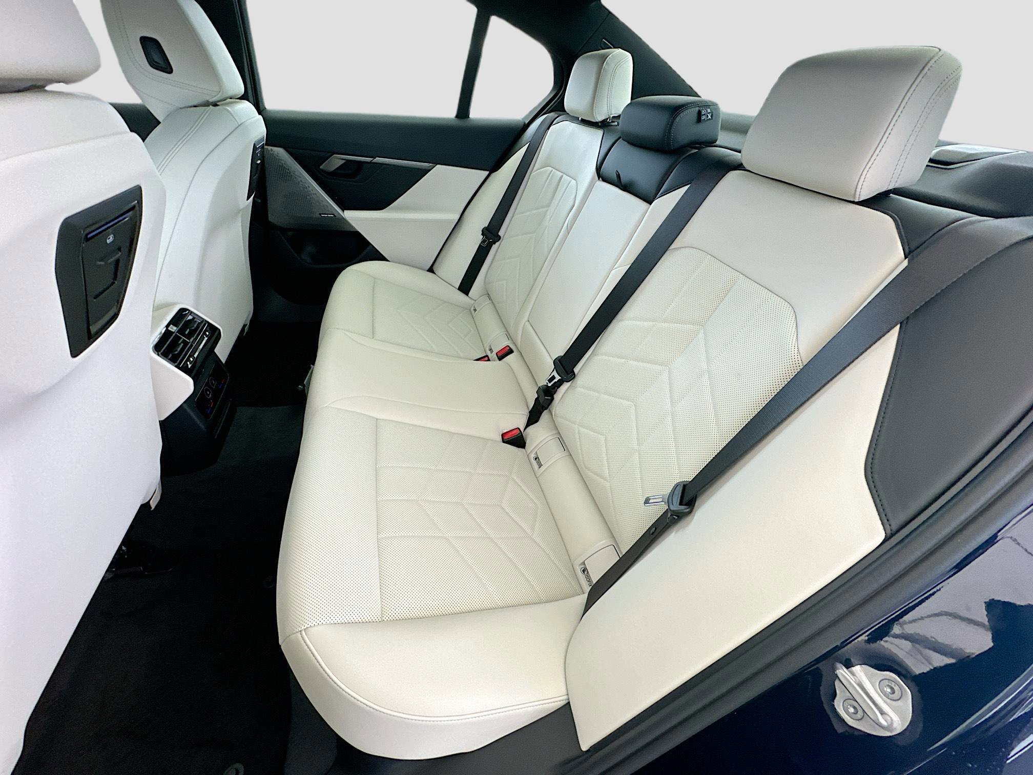 2026 Bmw 530i photo 19