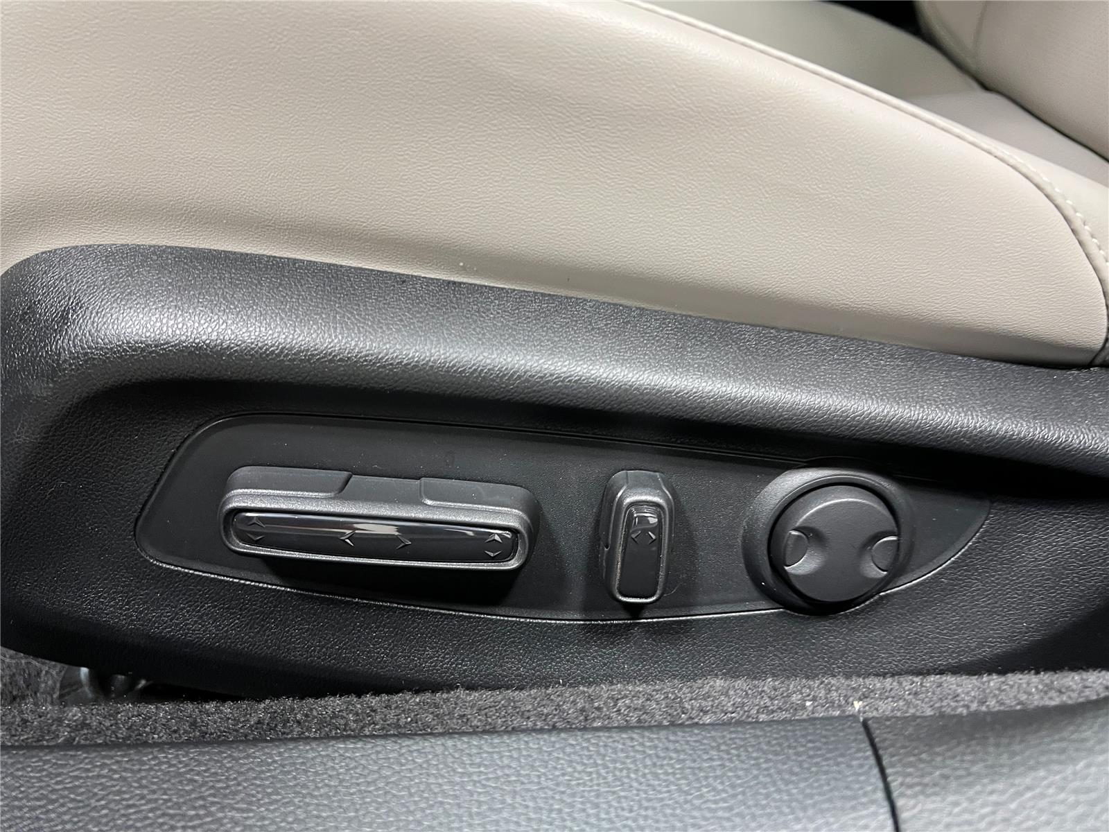 2025 Honda Accord Hybrid EX-L photo 13
