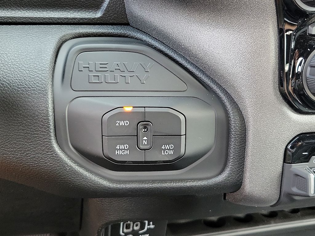 2026 Ram 5500 Tradesman photo 17