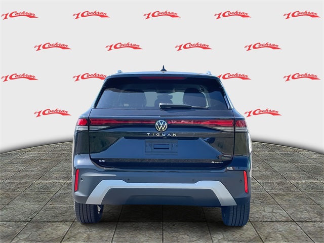 2025 Volkswagen Tiguan SE photo 3