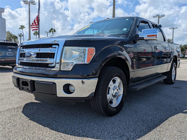 2013 Ford F-150 XLT photo 4