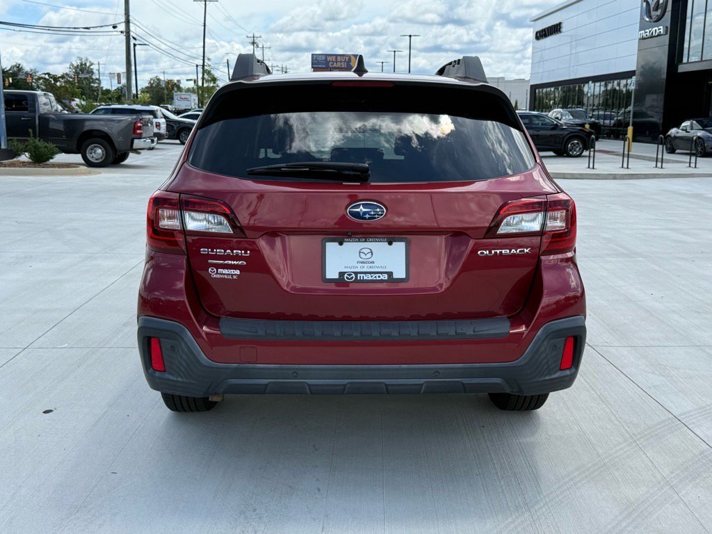 2018 Subaru Outback Limited photo 5