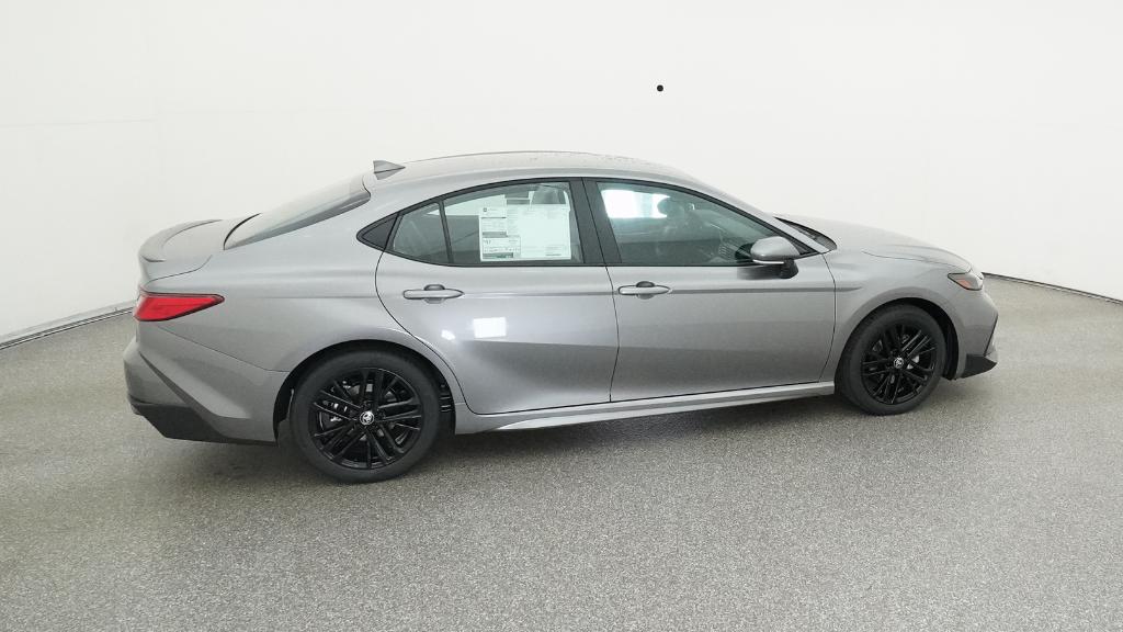 2025 Toyota Camry SE photo 21