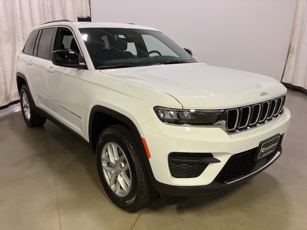 2025 Jeep Grand Cherokee Laredo's photo