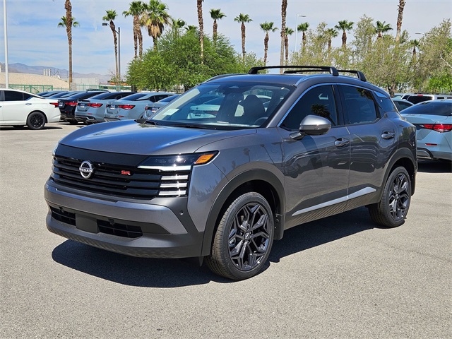 2025 Nissan Kicks SR photo 2