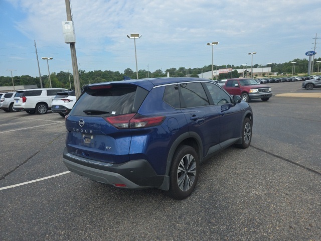 2023 Nissan Rogue SV photo 3