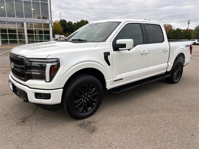 Used 2025 White Metallic Ford Lariat image 8