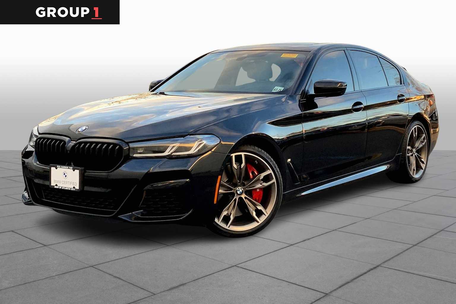 2021 BMW 5 Series M550i's photo