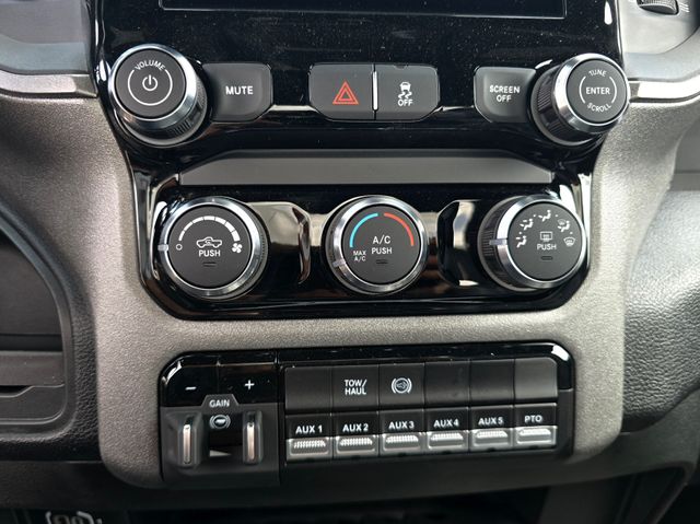 2026 Ram 4500 Tradesman photo 12