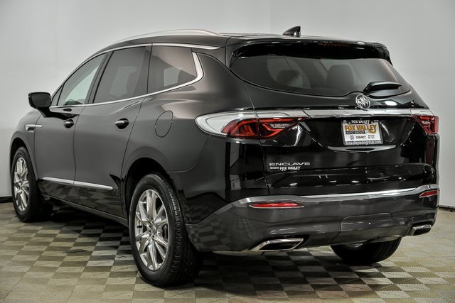 2023 Buick Enclave Premium photo 3