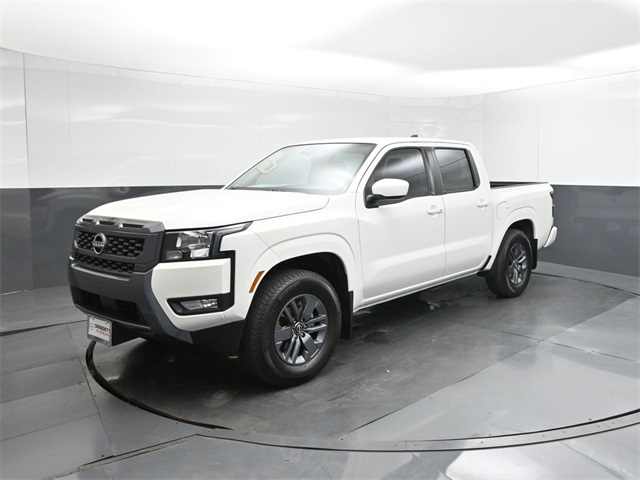 2025 Nissan Frontier SV's photo