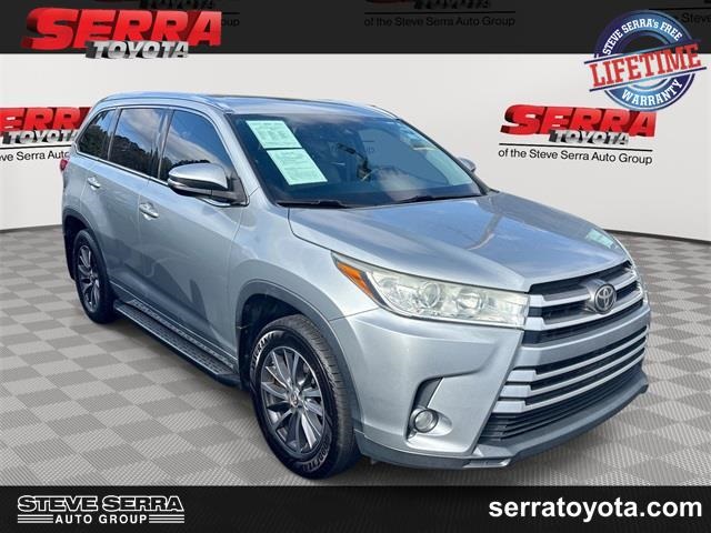 2017 Toyota Highlander XLE's photo
