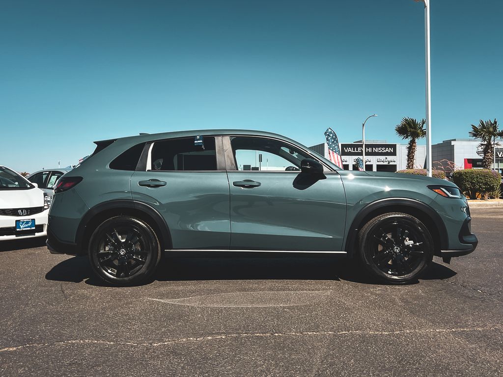 2026 Honda HR-V Sport photo 2