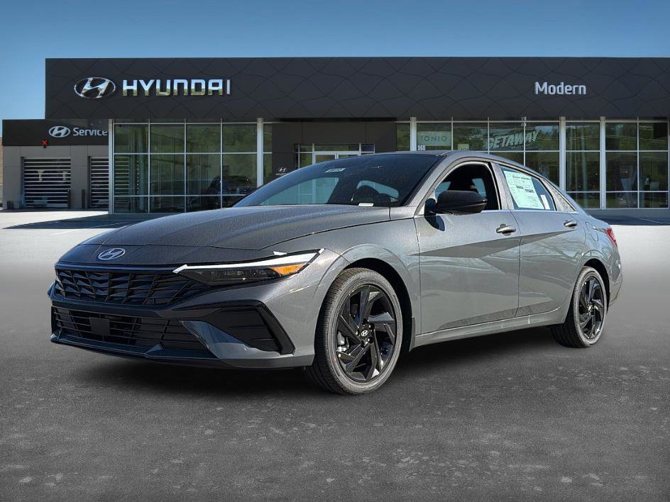 2026 Hyundai Elantra SEL's photo