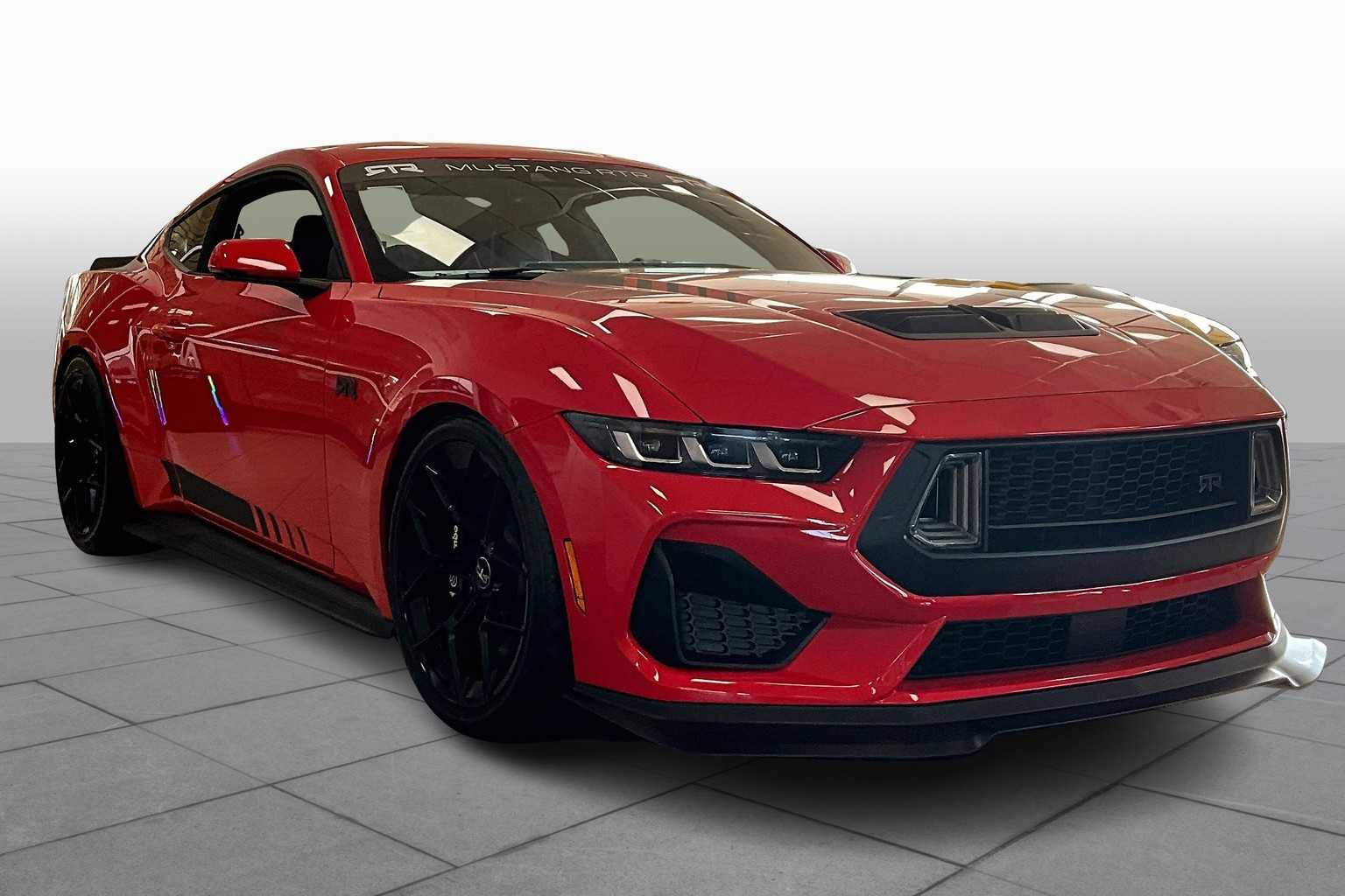 2025 Ford Mustang GT Premium photo 2