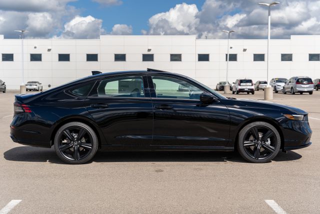 2025 Honda Accord Hybrid Sport-L photo 8